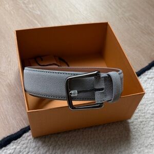 Tod’s Gray Suede Belt